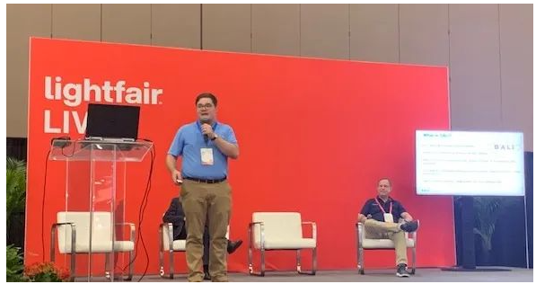 1668752396795082TsGk.png image.png